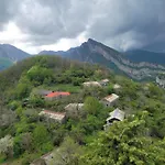 Casa de hóspedes Zgiboza 3*